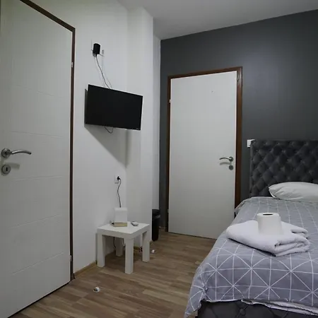 Hideaway Rooms & Apartments Sarajevo Exterior photo